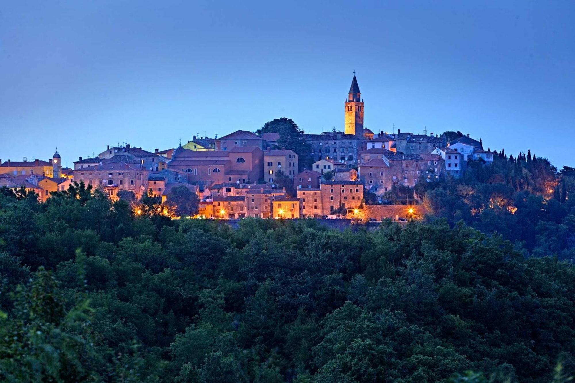 Mirakul Residence In A Cute Historic Town Labin  Buitenkant foto