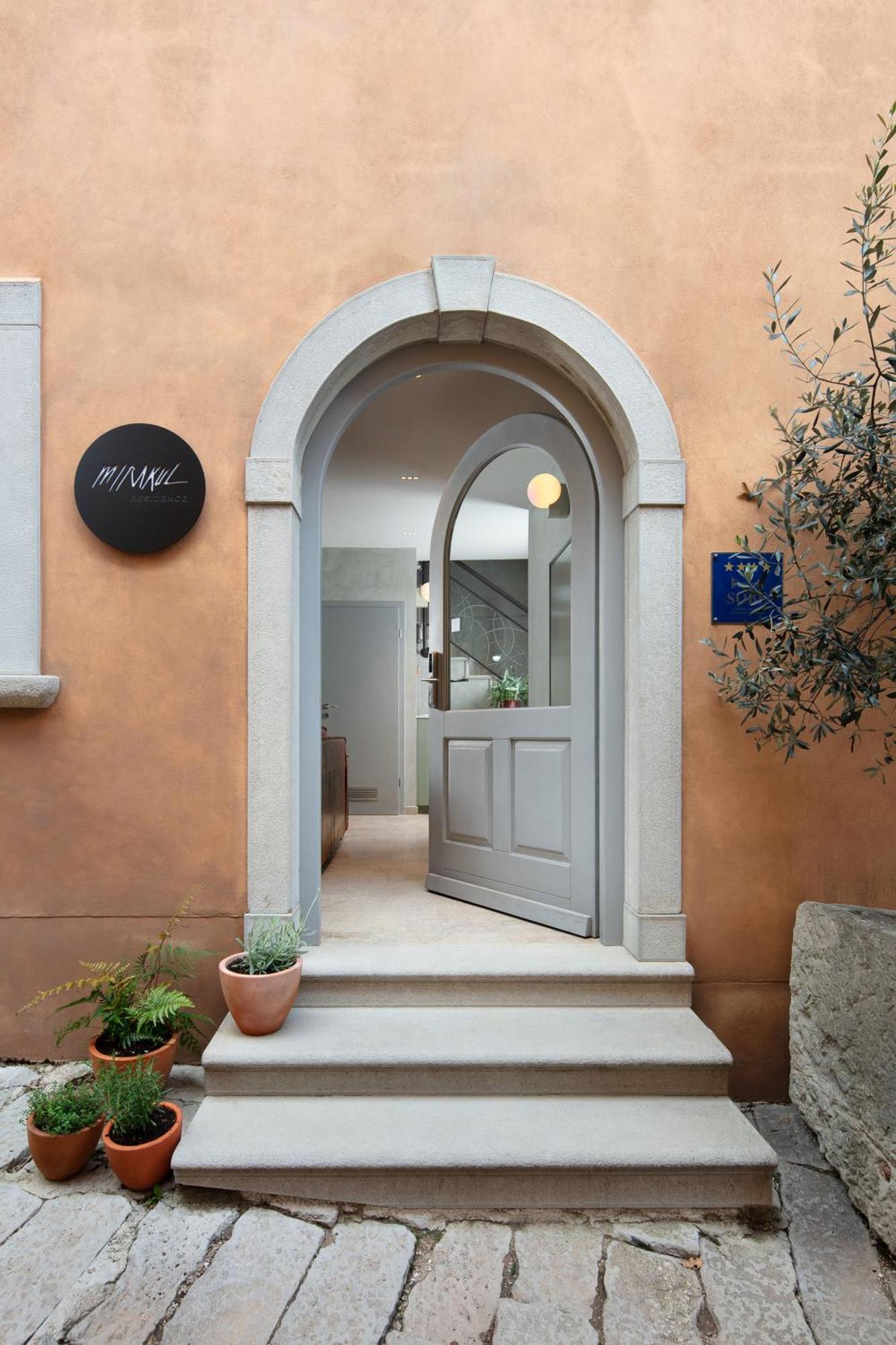 Mirakul Residence In A Cute Historic Town Labin  Buitenkant foto